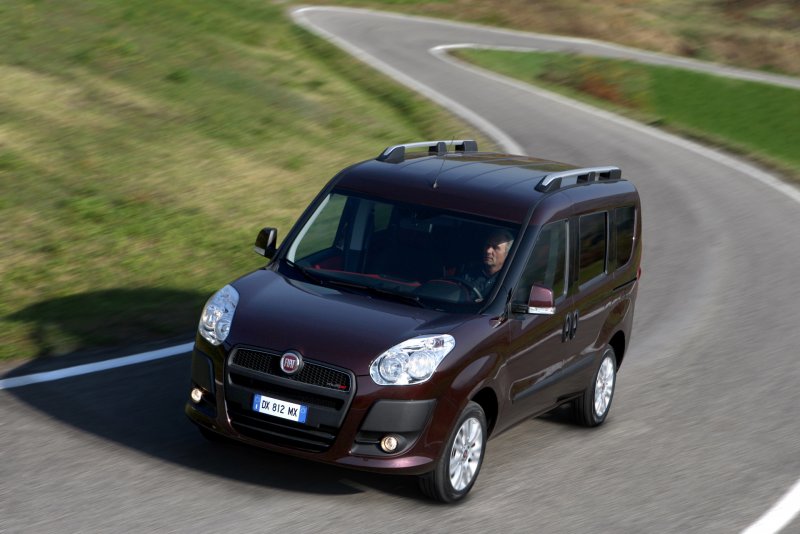 Фиат Doblo Panorama