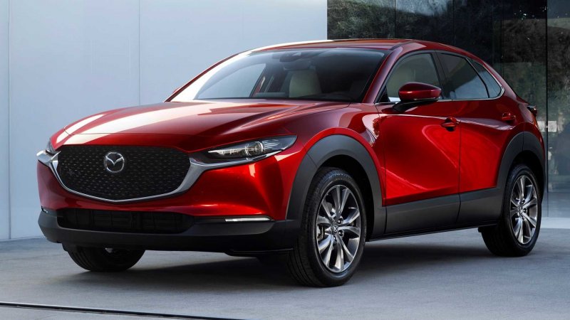 Мазда cx30 2020