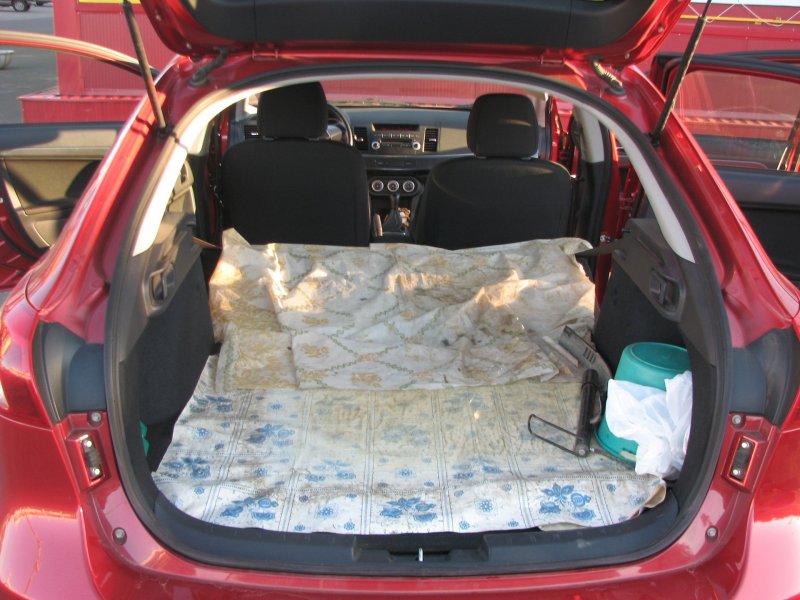 Mitsubishi Lancer 10 хэтчбек багажник