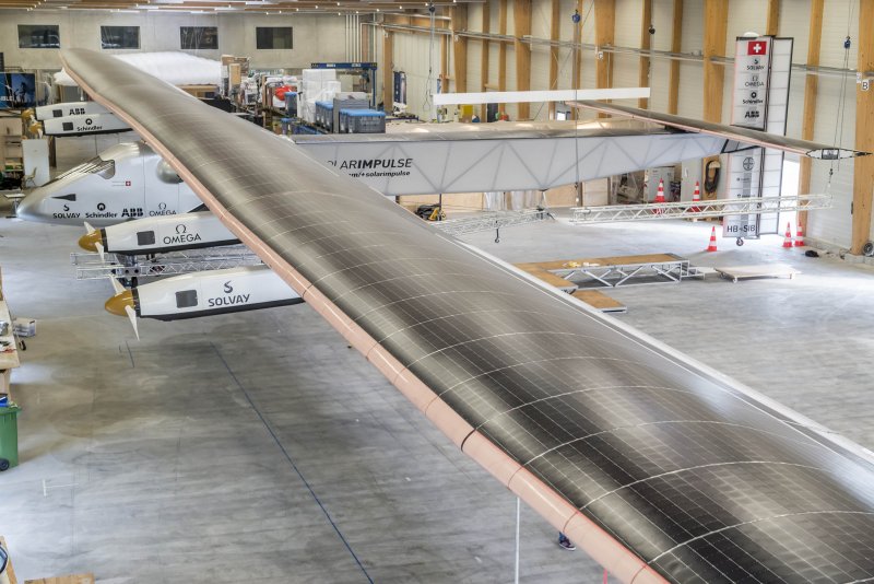 Solar Impulse 2 на заводе