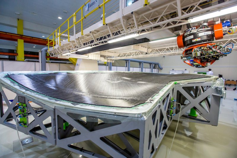 Композитное крыло самолета МС-21