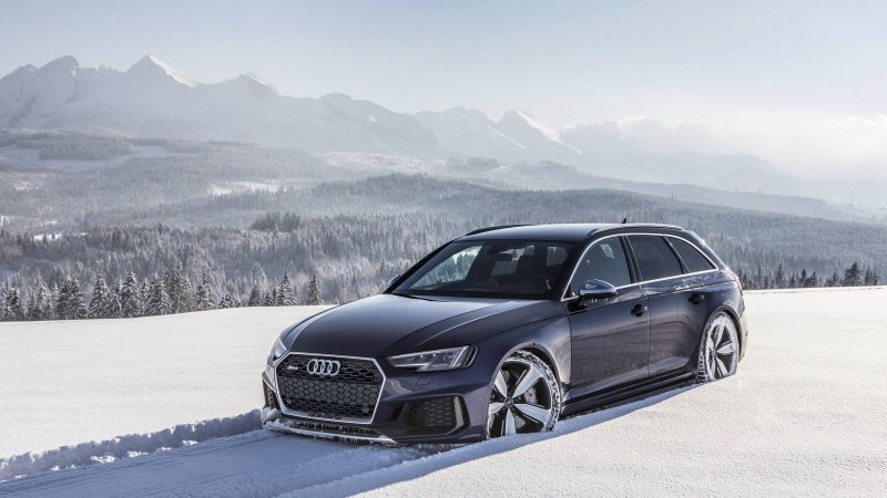 Ауди rs4 2020