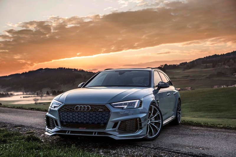 Audi rs4 r
