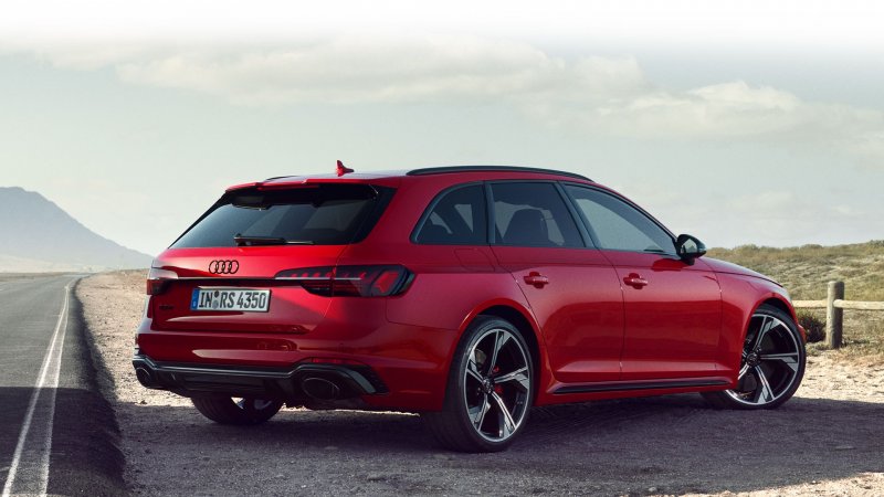 Ауди рс4 Авант 2018