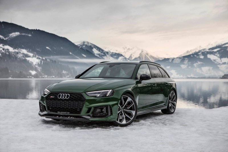 Ауди рс4 Авант 2019