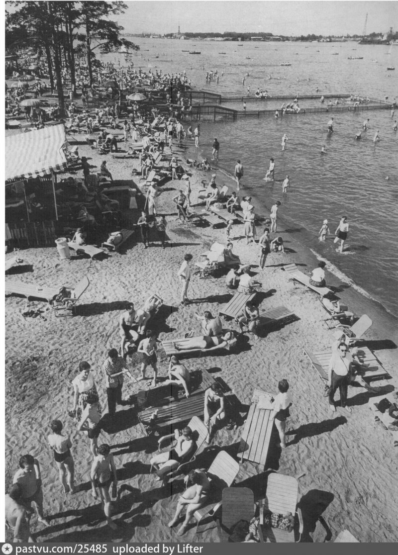 Канал имени Москвы Химкинское водохранилище баржа