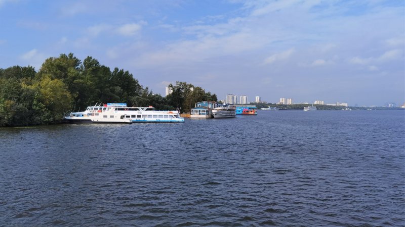 Железобетонный корабль Химкинское водохранилище