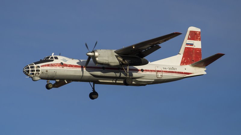 АН-30 самолёт