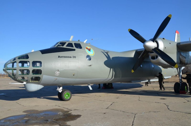 Фото самолет АН-30б