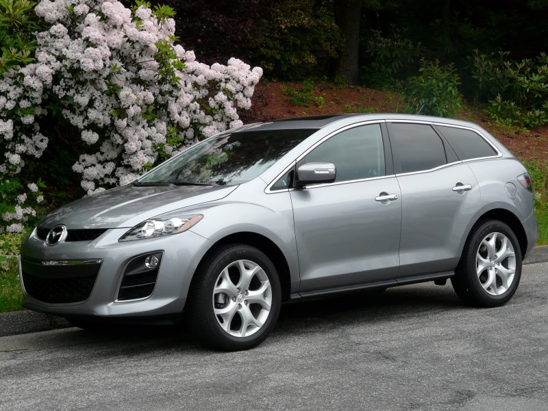 Mazda кроссовер CX-7