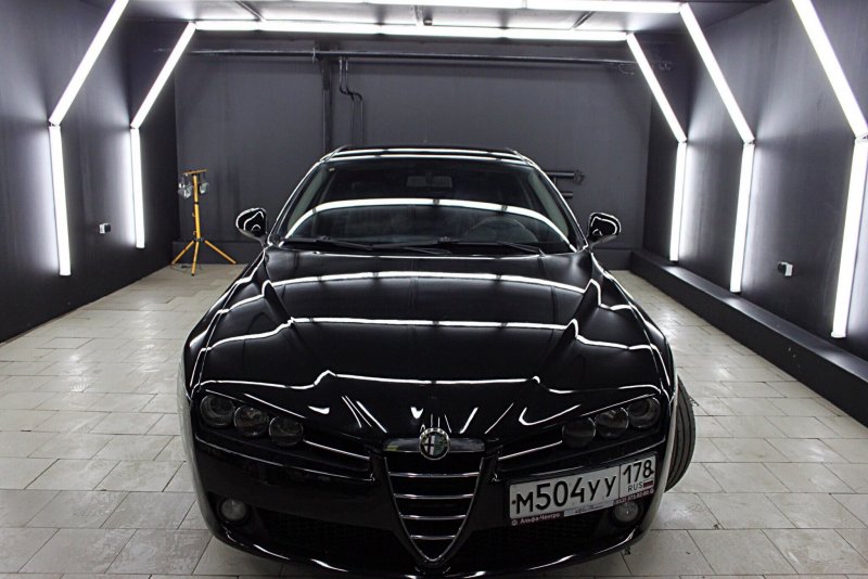 Красивое тонированное авто