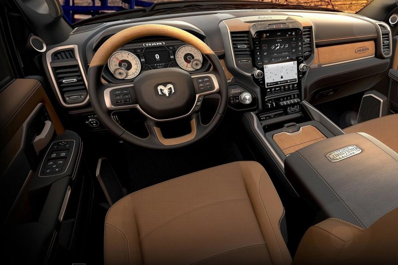 Dodge Ram 1500 2019 салон