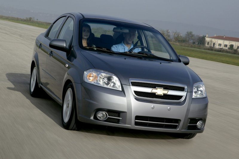 Chevrolet Aveo 1.6 at 2012