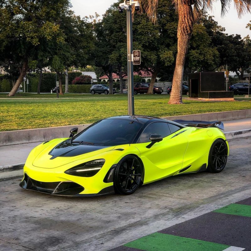 MCLAREN 720s