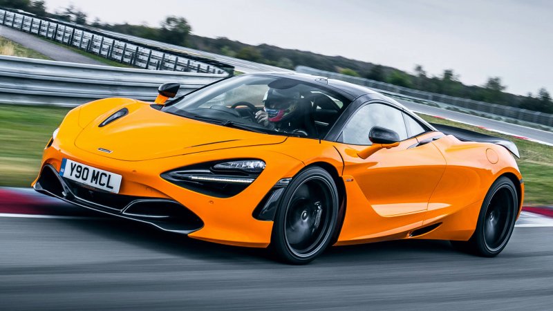 MCLAREN 750lt