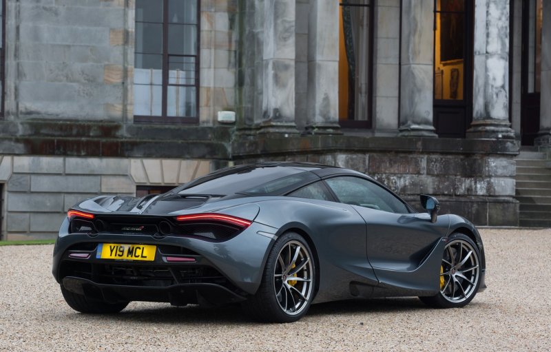 MCLAREN 720s Coupe