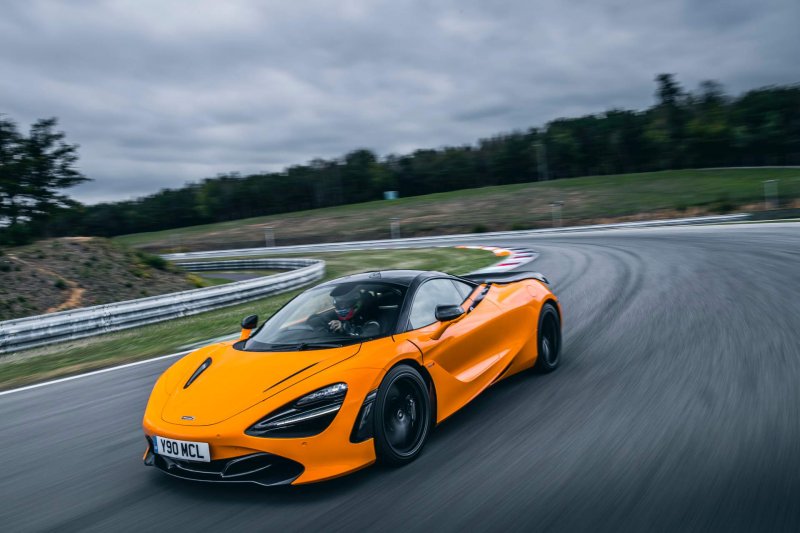 Макларен 720s