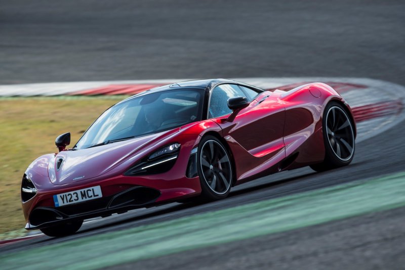 Макларен 720s