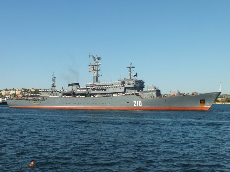 Корабль Смольный Кронштадт