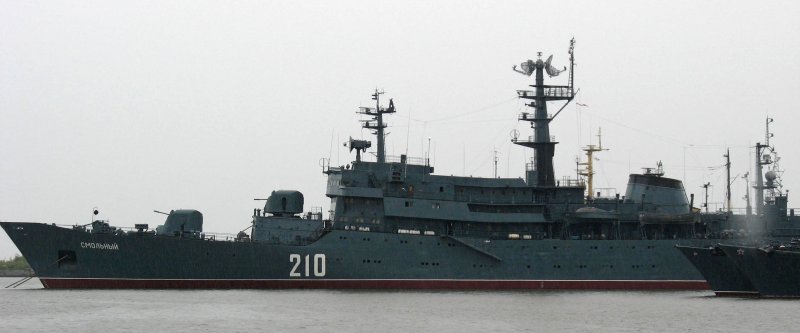 Корабль Смольный Кронштадт