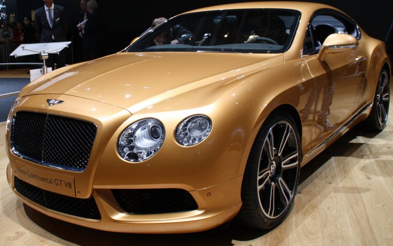 Bentley vs Mercedes