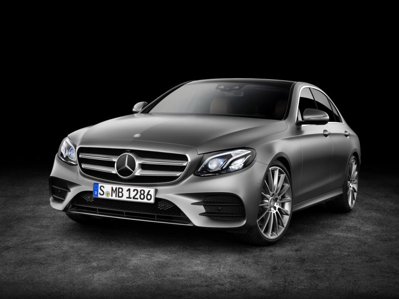 Мерседес Бенц w213