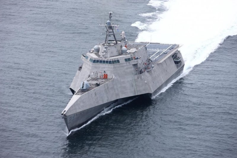 USS Oakland LCS-24