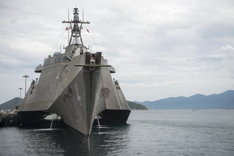 LCS-6 USS