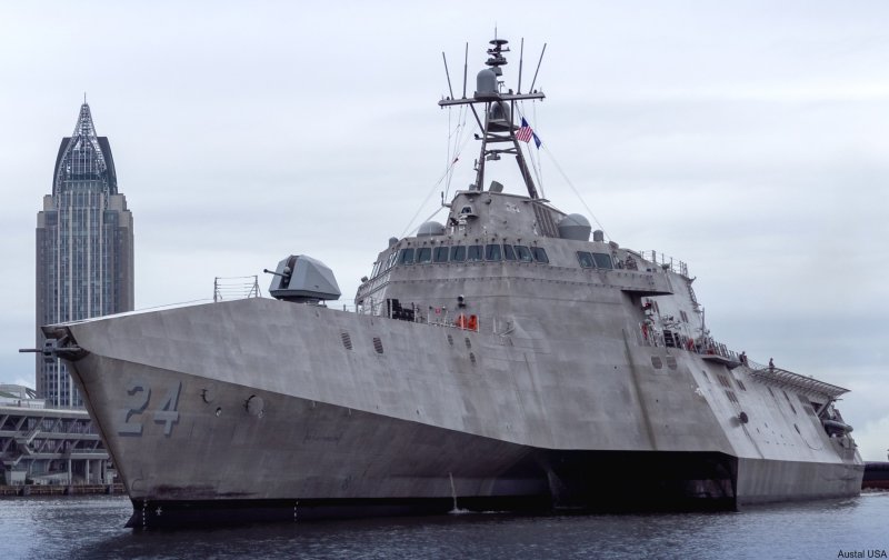 Корабль USS LCS-22 `Kansas City`