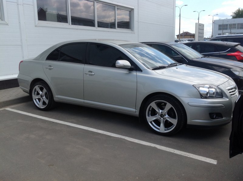 Тойота Авенсис 2008 тюнинг
