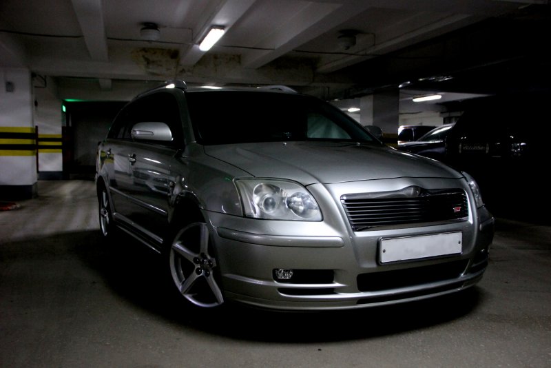 Тюнинговые Тойота Авенсис 2004