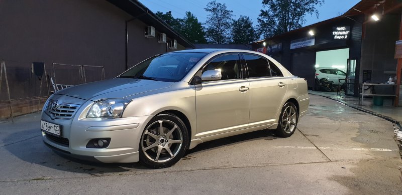 Toyota Avensis 2008 тюнинг