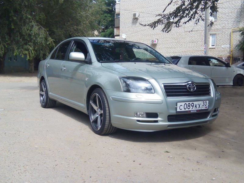 Toyota Avensis t250 на стиле