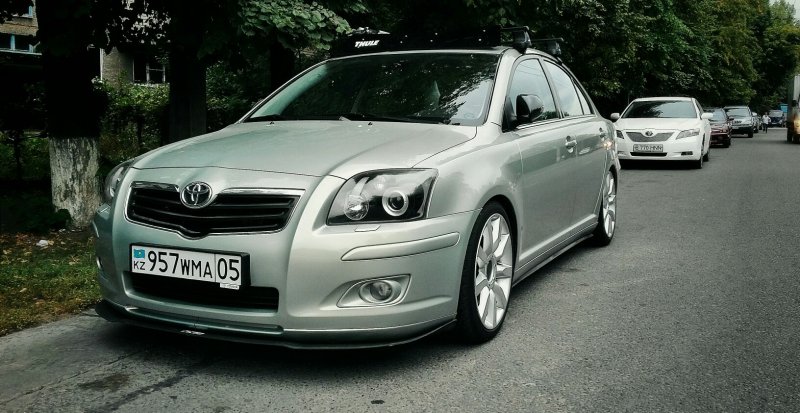 Сплиттер на тойоту Авенсис