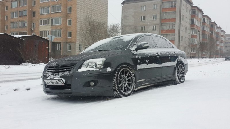 Toyota Avensis JDM