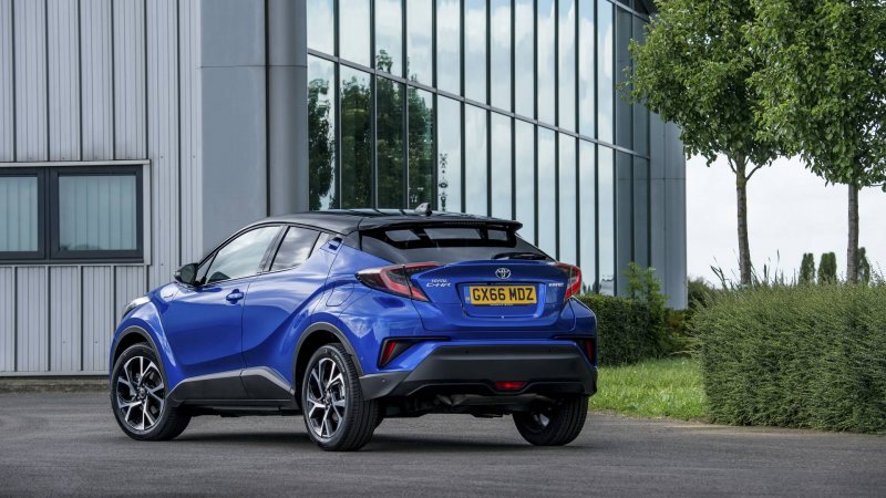 Тойота c-HR 2016