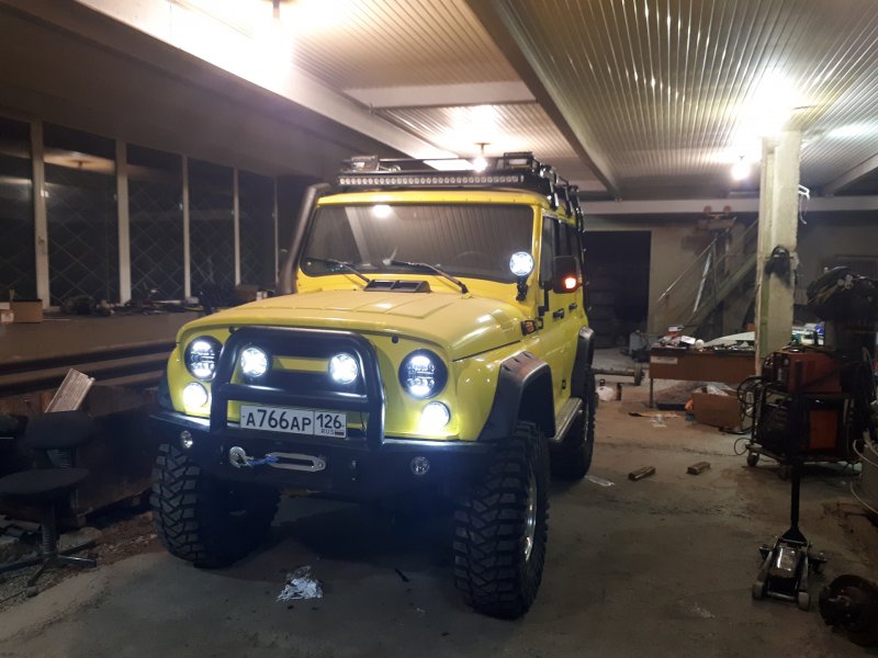 УАЗ 469 желтый Раптор