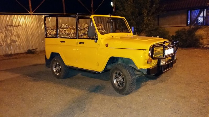 УАЗ 31514 желто белый