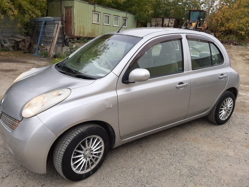 Nissan March 2003