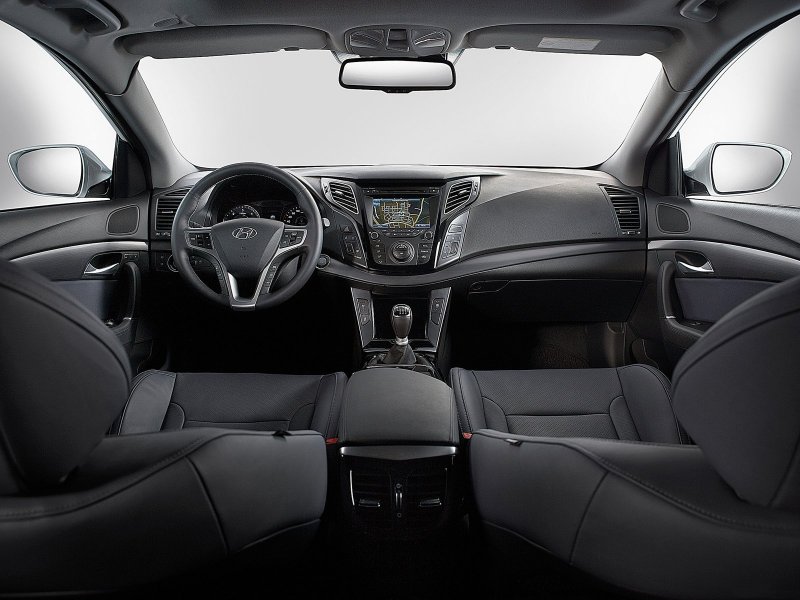Hyundai i40 салон максимум