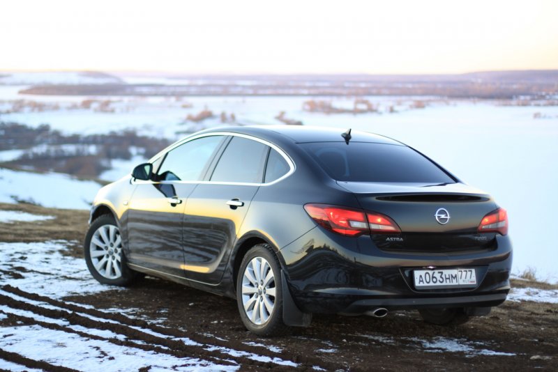 Opel Astra 2013