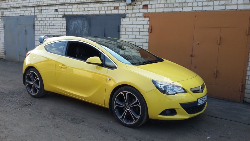 Opel Astra j GTC 1.4