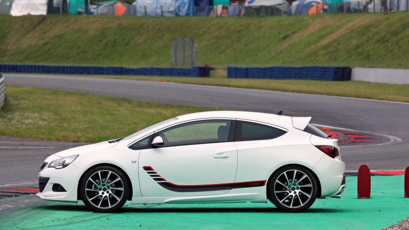 Opel Astra GTC 1.6