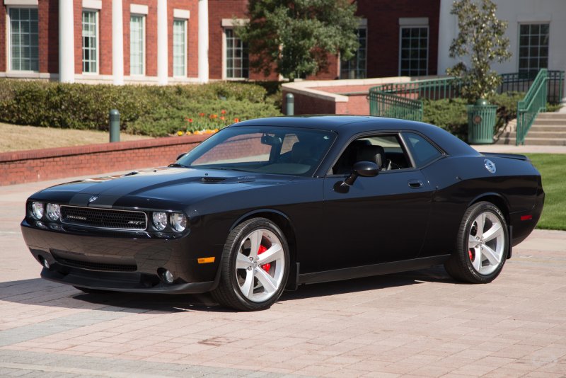 Dodge Challenger srt 2009