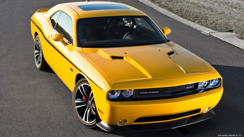 Dodge Challenger srt8 392