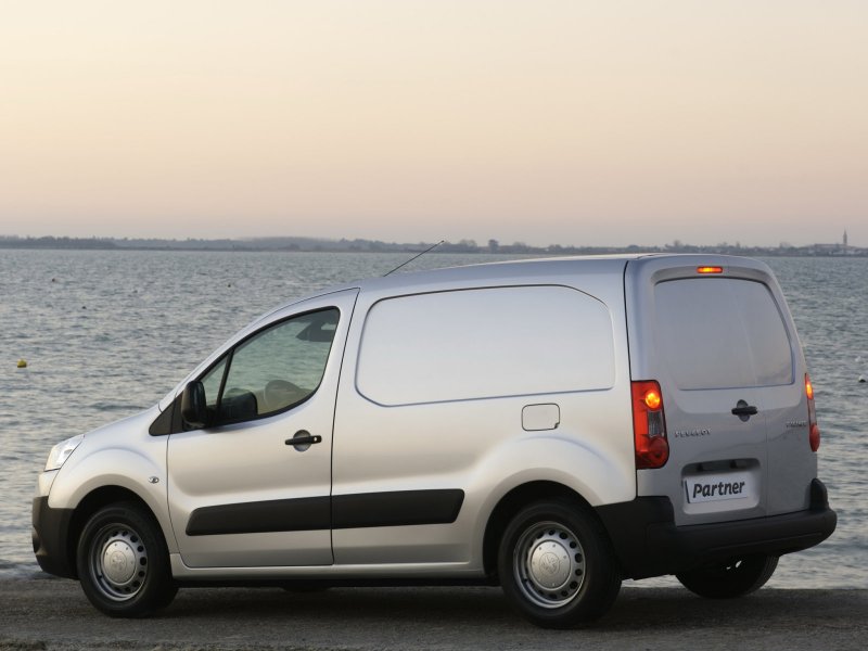 Peugeot partner 2008 фургон