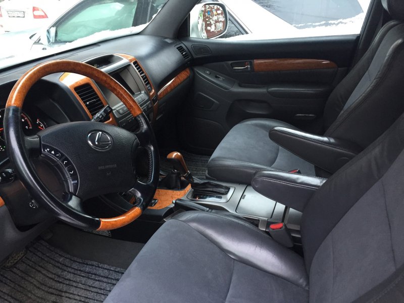 Чёрный салон Лексус gx470