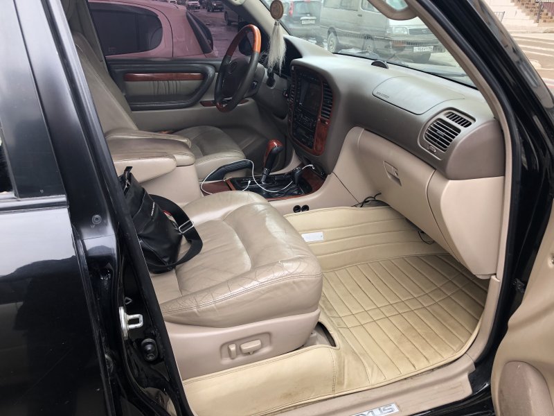 Салон Lexus lx470 2002 года