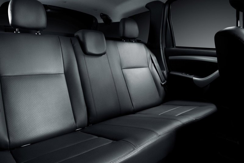 Nissan Terrano 2014 салон