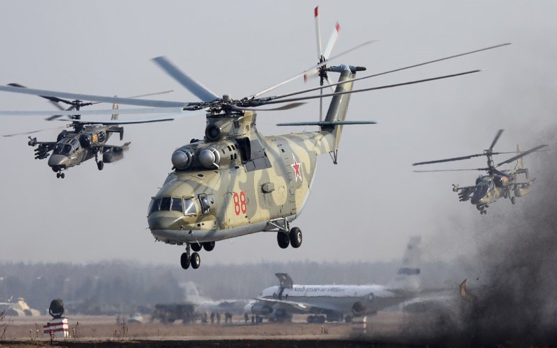 Ми 26 и Чинук в Афганистане